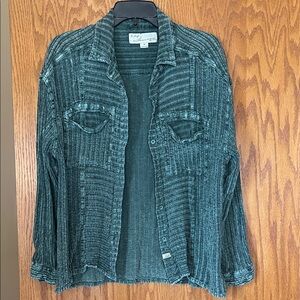 Vintage Havana Textured Button-Up in Teal Green